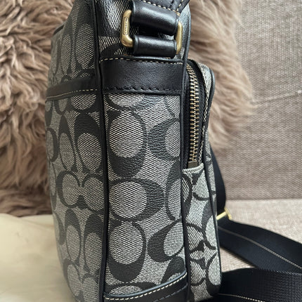 Preloved Authentic Coach Signature Varsity Stripe Flight Crossbody Bago