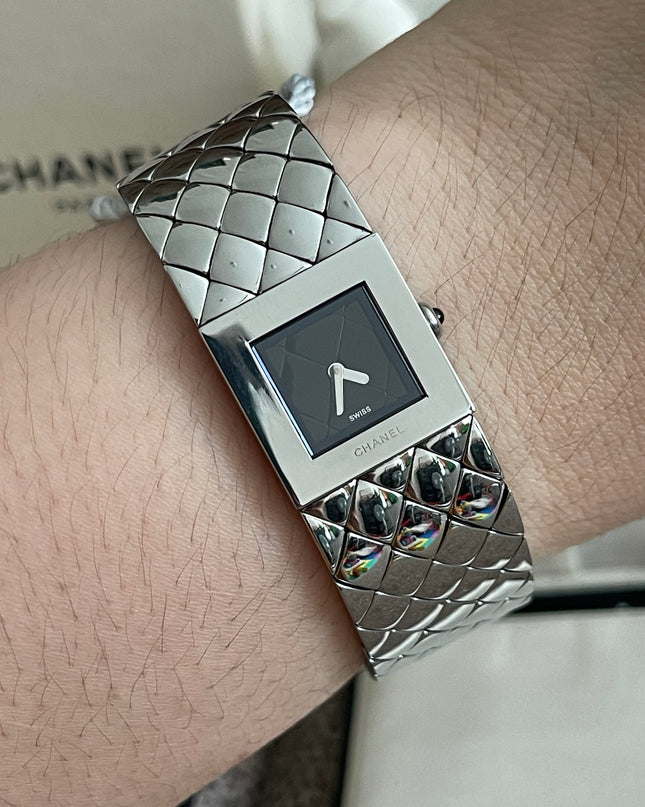 Preloved Authentic Chanel Matelassé Bangle Watch – Silver/Black Dial | Full Set