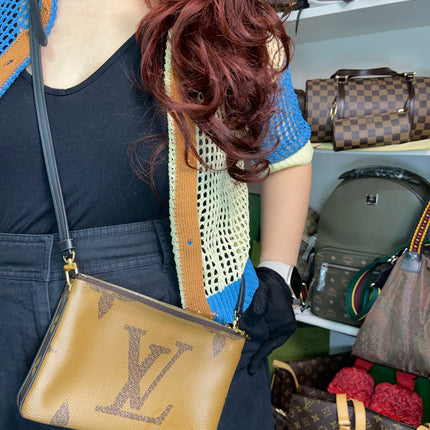 Preloved Louis Vuitton Monogram Giant Reverse Pochette Double Zip Crossbody Bag
