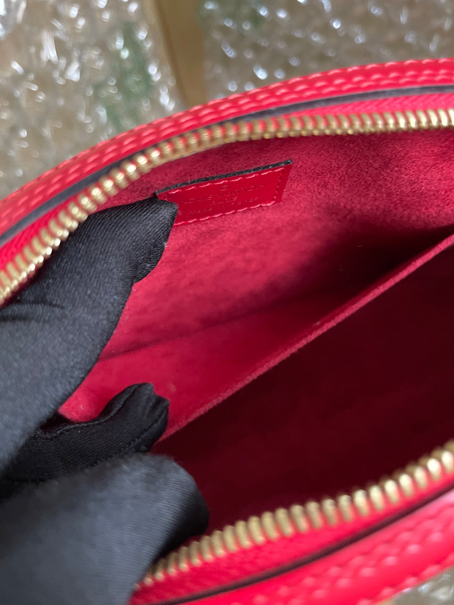 Preloved Louis Vuitton Red Epi Jasmin Handbag w/provided strap