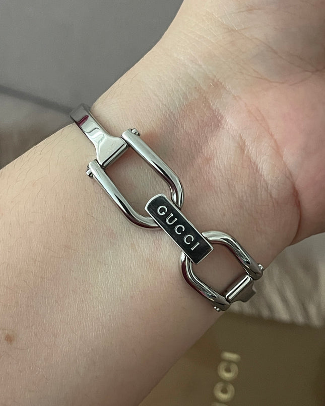 Authentic Preloved Gucci Bangle Watch