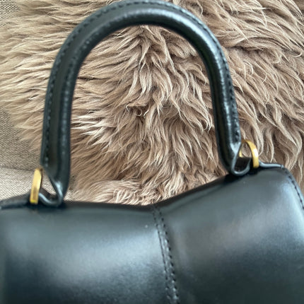 Preloved Authentic Marc Jacobs The St. Marc Top Handle Bag in Black — Brand New