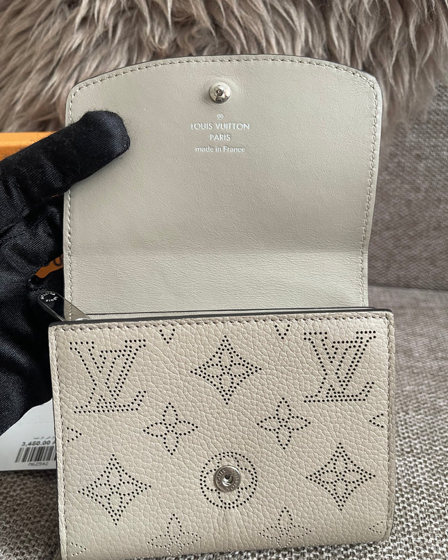 preloved AUTHENTIC Louis Vuitton Iris Compact Wallet – Mahina Galet