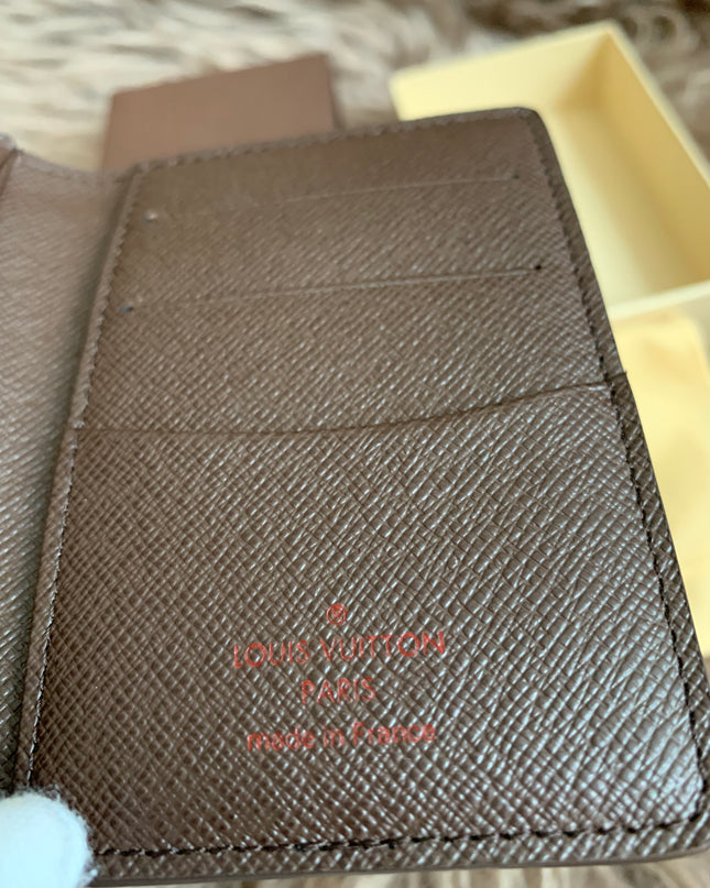 LOUIS VUITTON
Damier Ebene Canvas Pocket Organizer