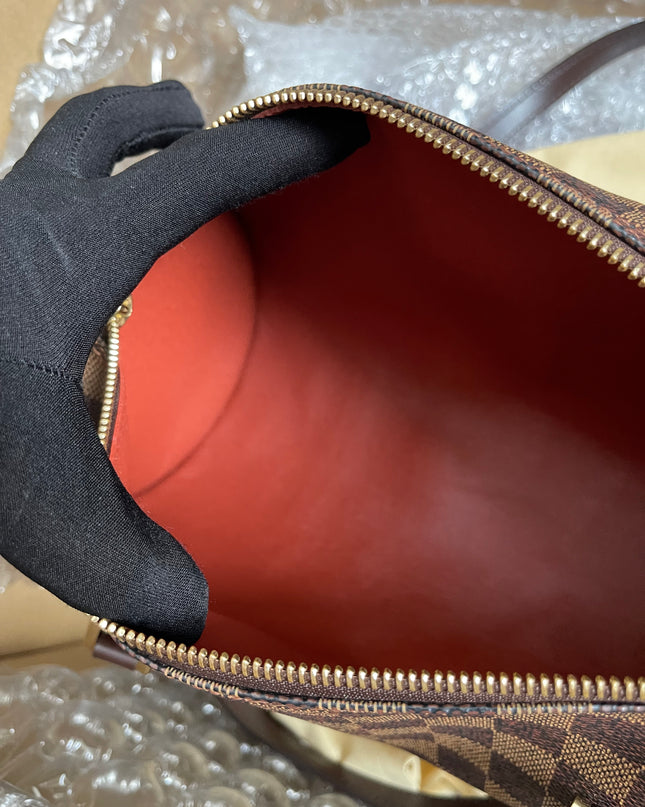 Prelove Louis Vuitton Pre-Owned
1990-2000s Papillon 30 w/provided strap
