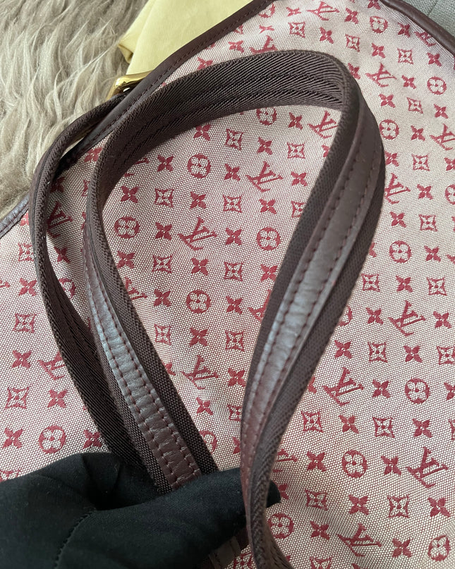 Preloved Authentic Louis Vuitton Monogram Mini Lin Marjorie shoulder bag in burgundy cloth with leather trim