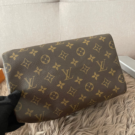 Preloved Authentic Louis Vuitton Speedy 25