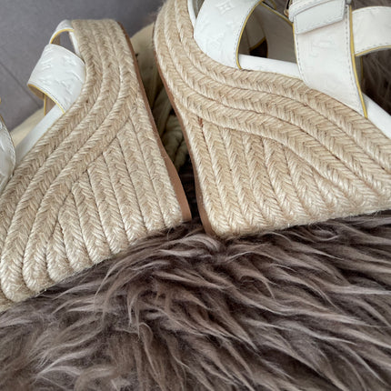 Preloved Authentic Louis Vuitton White Monogram Wedge Sandals in 36.5