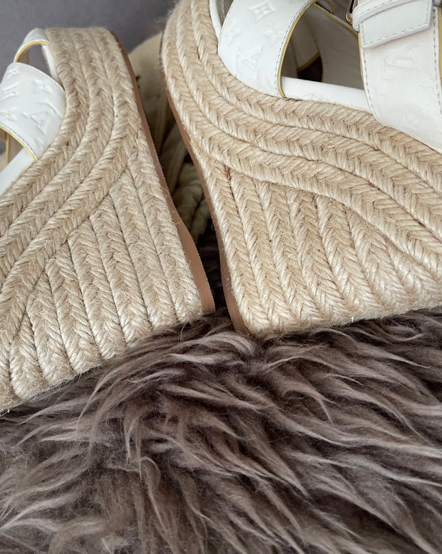 Preloved Authentic Louis Vuitton White Monogram Wedge Sandals in 36.5