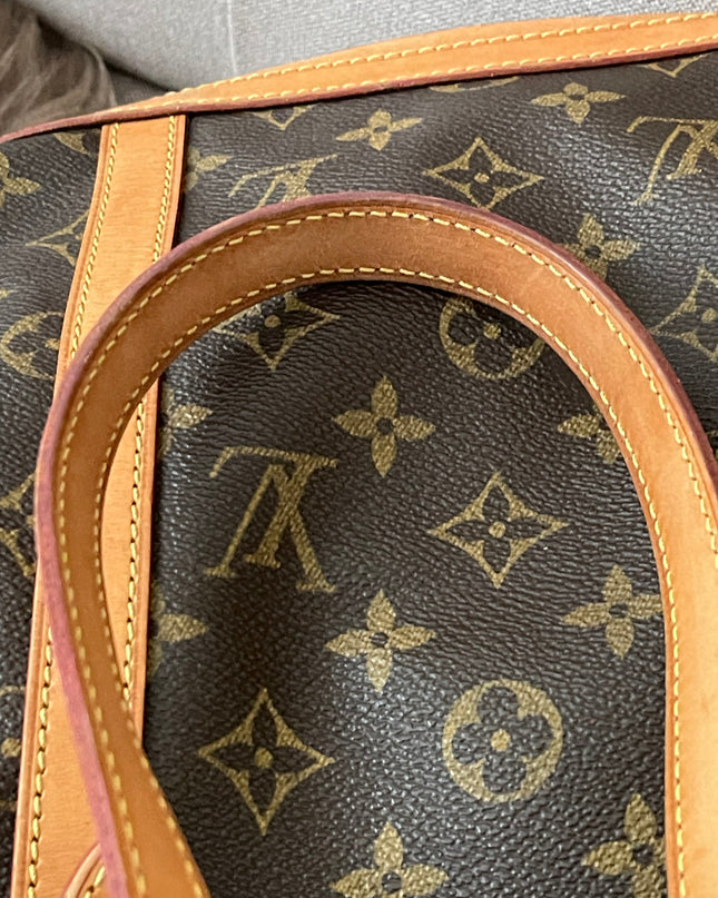 Preloved Authentic Rank B- Louis Vuitton Pre-Owned 2004 GM monogram bucket bag