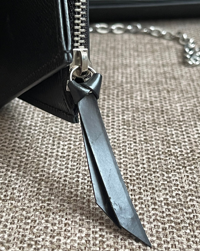 Preloved Authentic Louis Vuitton Félicie Pochette in Black Epi Leather