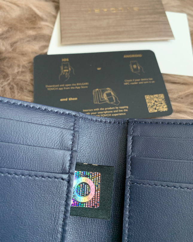 BVLGARI
Logo Infinitum Folded Card Holder in Leather