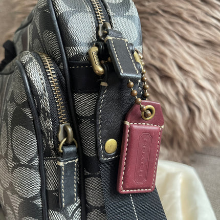 Preloved Authentic Coach Signature Varsity Stripe Flight Crossbody Bago