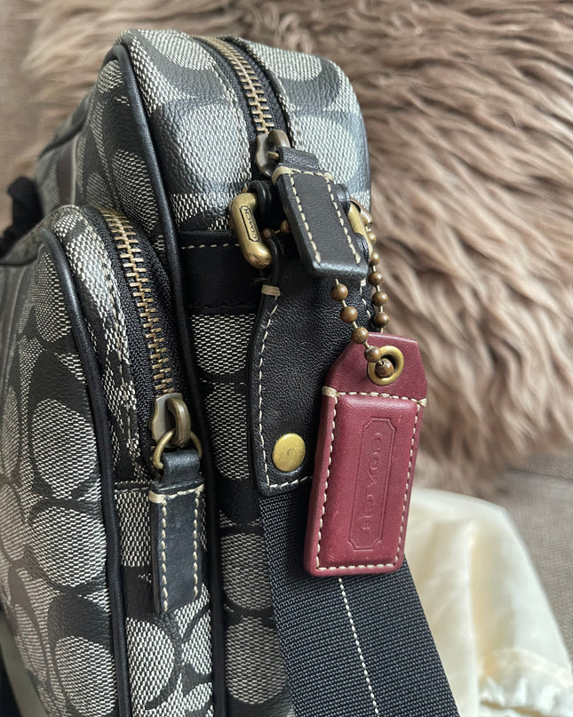 Preloved Authentic Coach Signature Varsity Stripe Flight Crossbody Bago