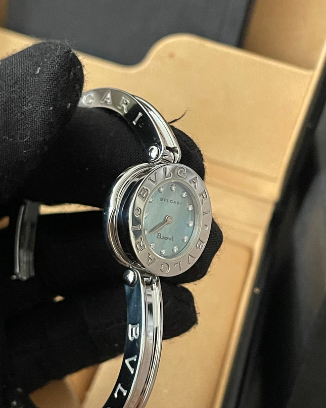 Preloved Authentic Bvlgari B.zero1 Watch 22mm stainless steel case, a blue mother-of-pearl dial with diamond