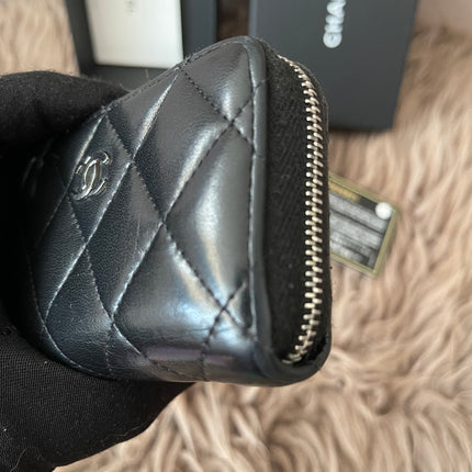 Preloved Authentic Chanel Classic Zipped Coin Purse