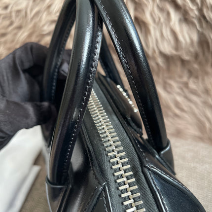 Preloved Authentic Givenchy Mini Antigona Bag Black Calf Leather