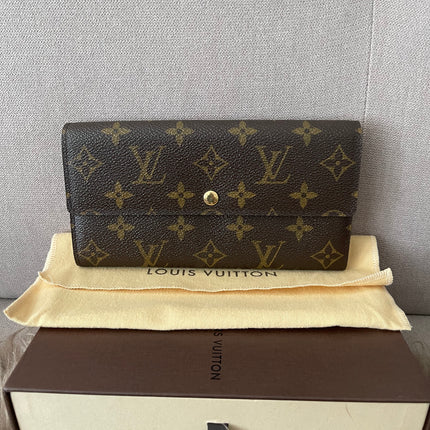 Authentic Preloved Louis Vuitton Sarah Wallet