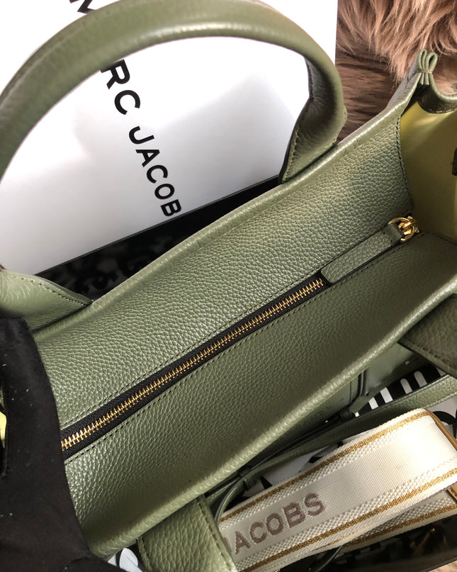 Preloved Marc Jacobs the medium leather tote bag in Green