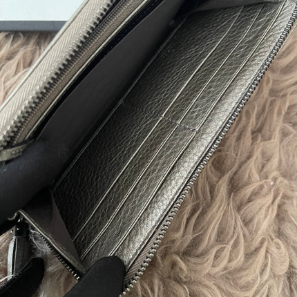 Preloved Authentic Rank A- Gucci Soho Zip-Around Wallet