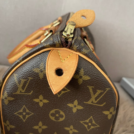 Preloved Authentic Louis Vuitton Speedy 25