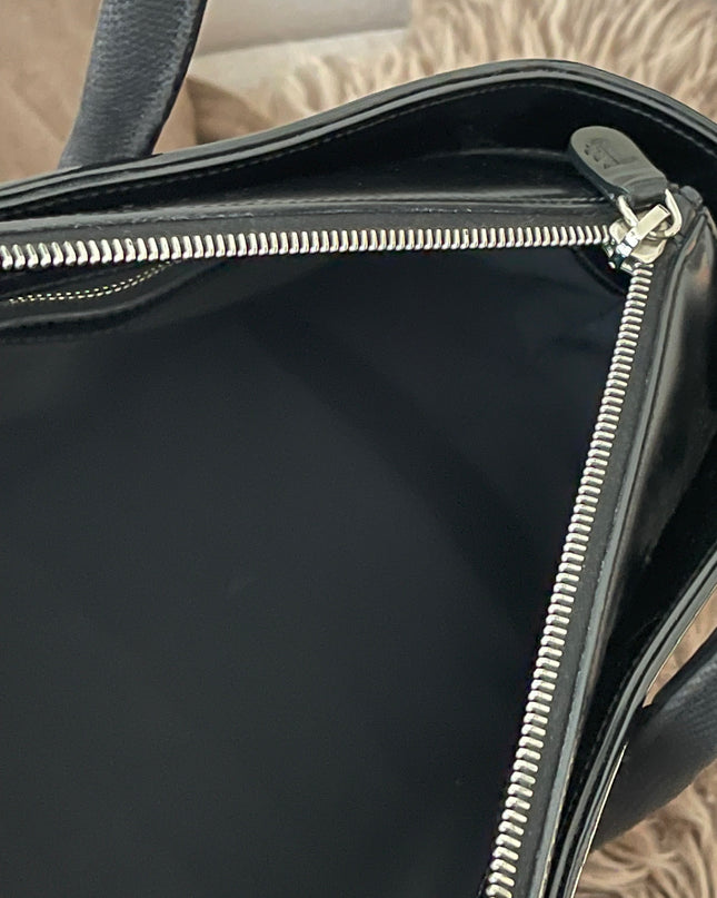 Preloved Authentic  Tod's Medium Di Bag