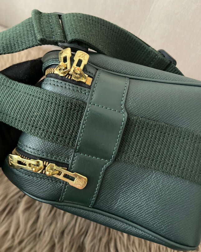 Preloved Authentic Louis Vuitton Green Taiga Leather Reporter PM Messenger Bag