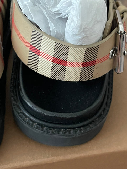 Burberry bundle set kids eur 27-28