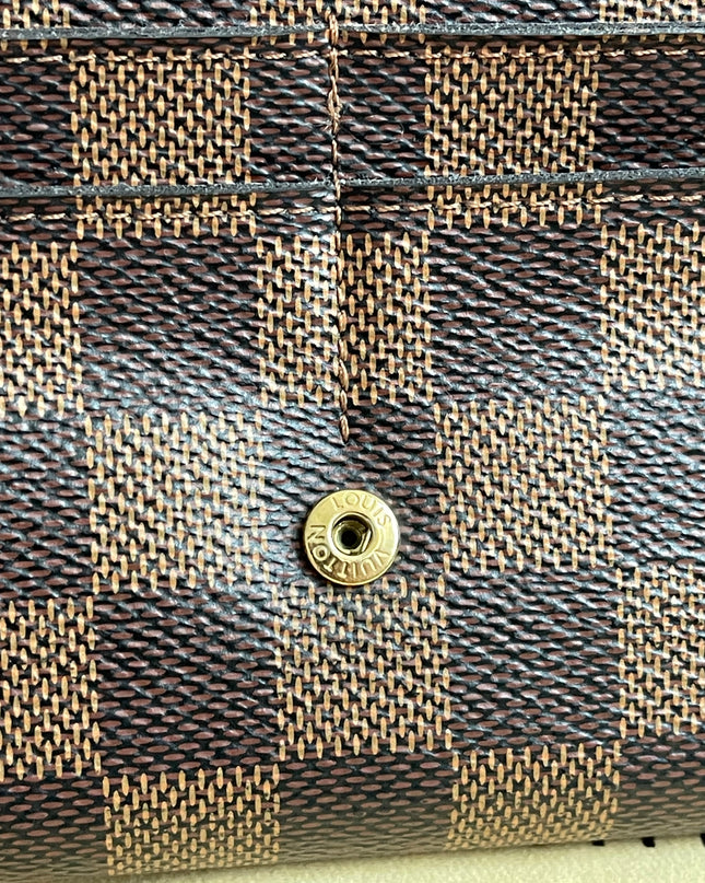 Preloved Authentic Louis Vuitton Sarah Wallet in Damier Ebene