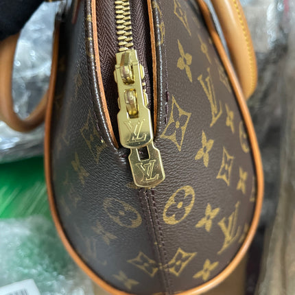 BIG DROP! Preloved Louis Vuitton 2000 Ellipse PM handbag w/provided strap
