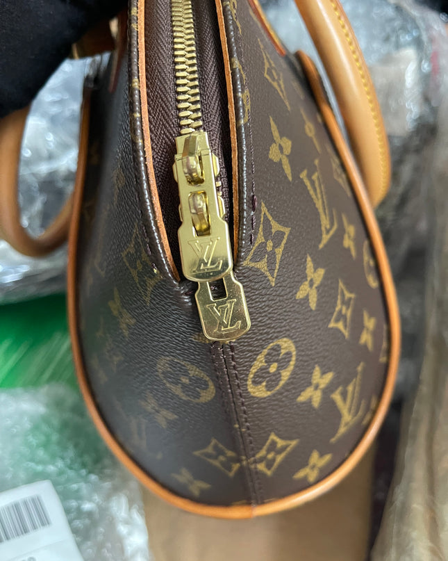 BIG DROP! Preloved Louis Vuitton 2000 Ellipse PM handbag w/provided strap