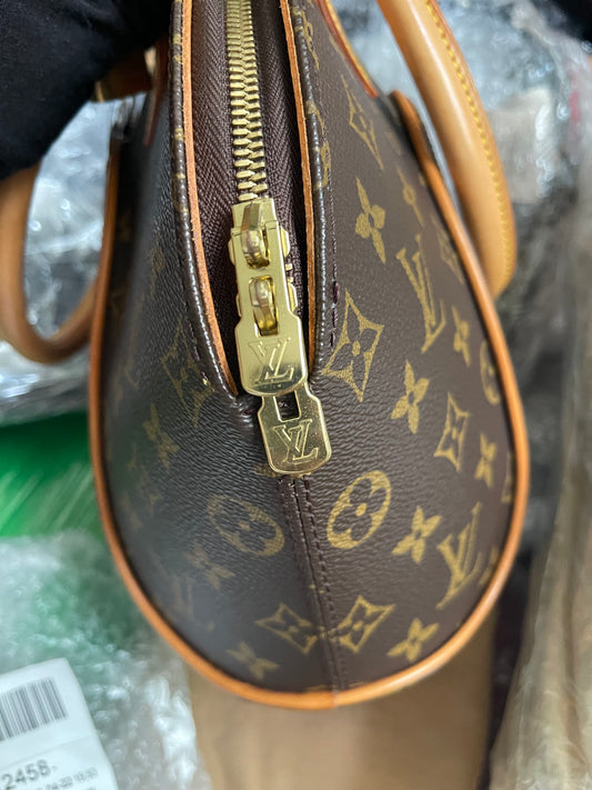 BIG DROP! Preloved Louis Vuitton 2000 Ellipse PM handbag w/provided strap