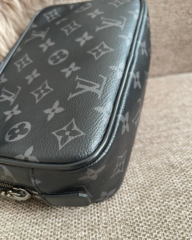 Preloved Authentic Louis Vuitton Monogram Eclipse Toiletry Pouch 25