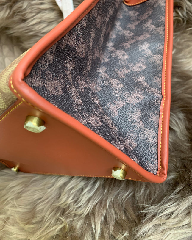 COACH Field Tote in Signature Canvas with Horse & Carriage Print