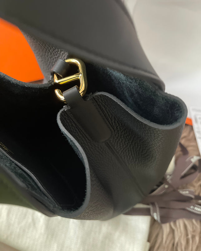 Preloved Authentic Hermès In-the-Loop 23 bag