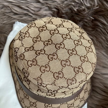 UNUSED GUCCI GG CANVAS BUCKET HAT