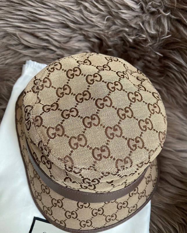 UNUSED GUCCI GG CANVAS BUCKET HAT