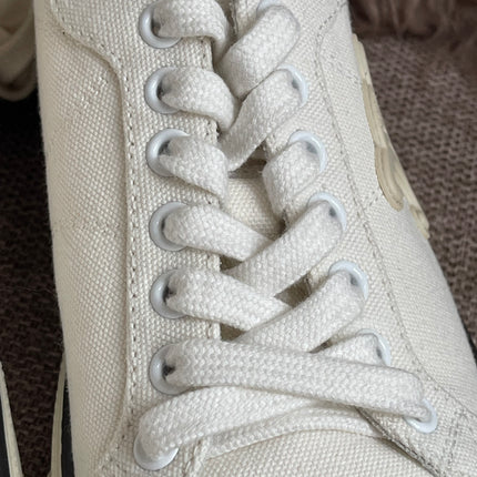 Preloved Authentic Celine Alan Sneaker with Triomphe in Canvas Off-White