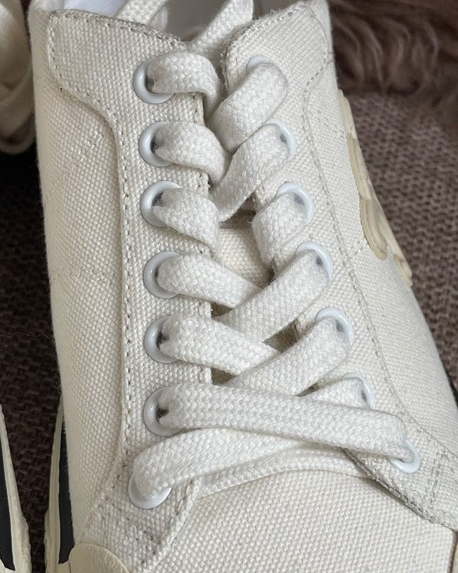 Preloved Authentic Celine Alan Sneaker with Triomphe in Canvas Off-White
