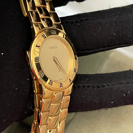 Preloved Authentic Gucci (Vintage) Gold tone metal watch