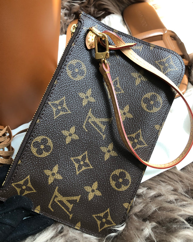 Preloved Louis Vuitton Monogram Neverfull Pouch