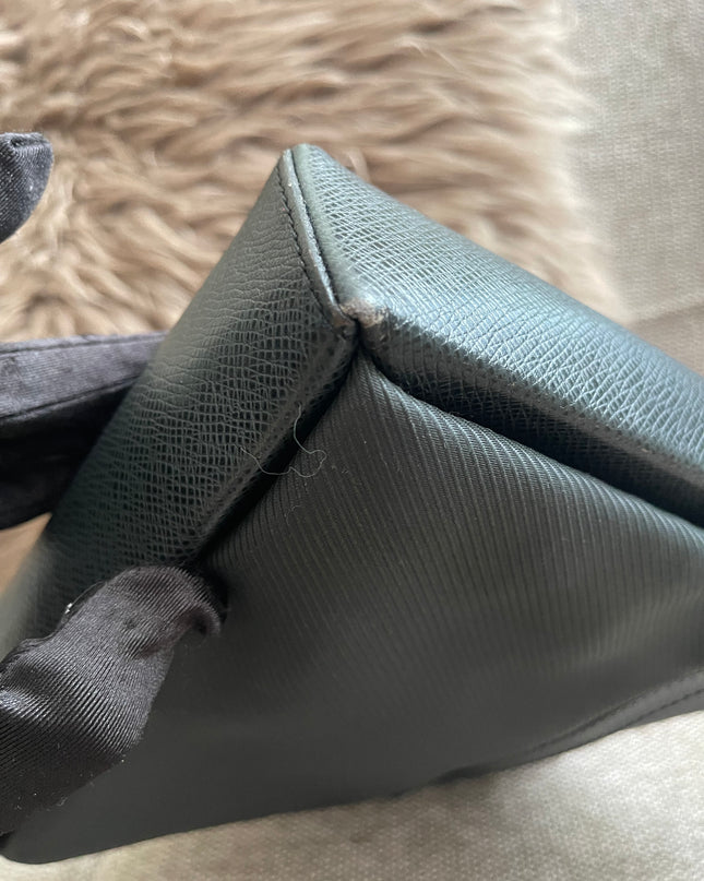 Preloved Authentic Louis Vuitton Taiga Leather Crossbody Bag – Épicéa Green, Silver Hardware