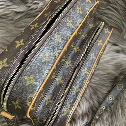 Preloved Louis Vuitton 2005 Nil messenger bag
