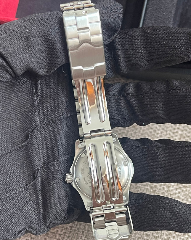 Preloved Authentic TAG Heuer Professional 200m Ladies Watch — Stainless Steel, Blue Dial