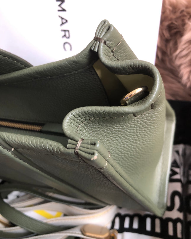 Preloved Marc Jacobs the medium leather tote bag in Green
