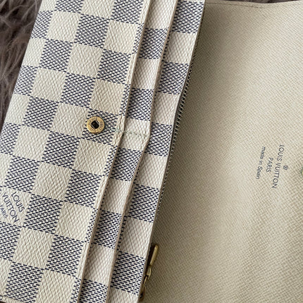 Preloved Authentic Rank B- Louis Vuitton Sarah wallet in the Damier Azur