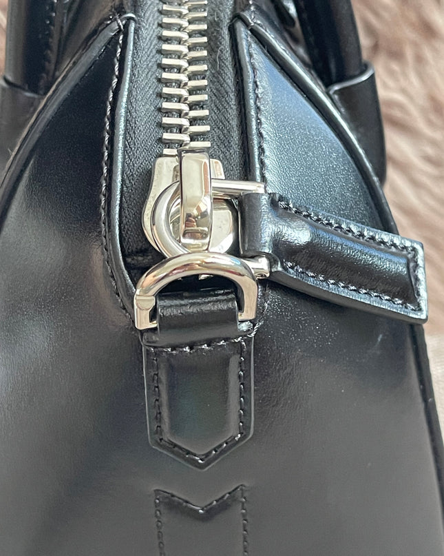 Preloved Authentic Givenchy Mini Antigona Bag Black Calf Leather