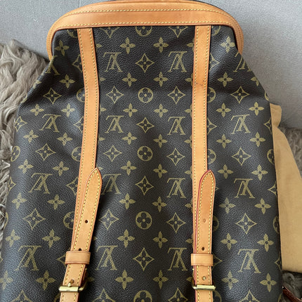 Preloved Authentic Rank B- Louis Vuitton Pre-Owned 2004 GM monogram bucket bag