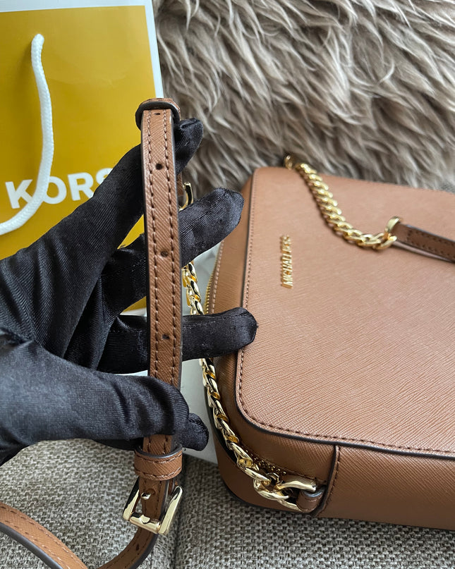 Preloved Authentic Michael Kors Jet Set Large Crossbody – Luggage Saffiano Leather, Gold Chain (Brand New)