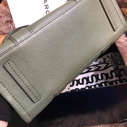 Preloved Marc Jacobs the medium leather tote bag in Green
